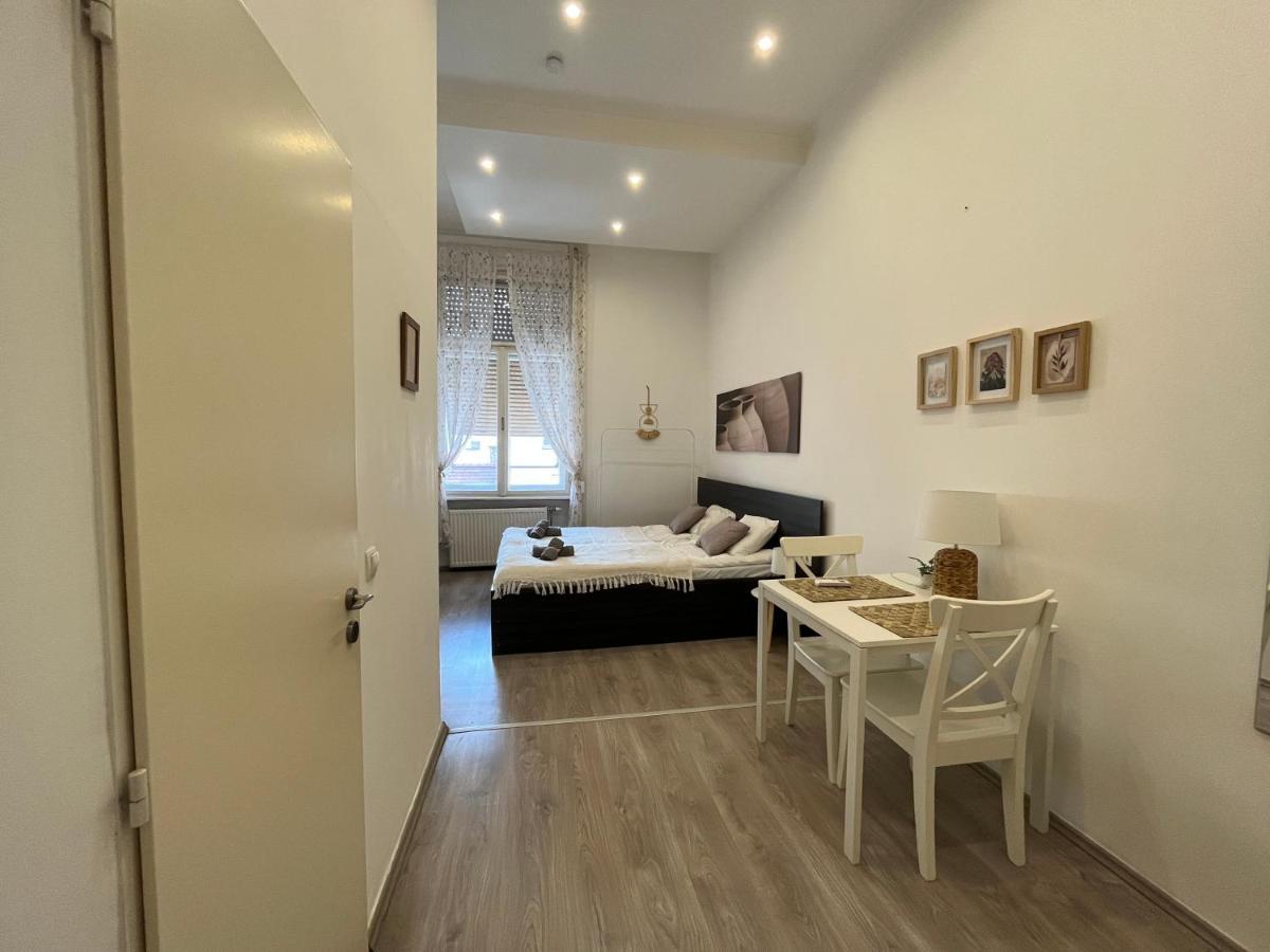 D58 Superior Apartments In The City Center Budapest Bagian luar foto